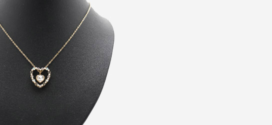 Necklaces & Pendants